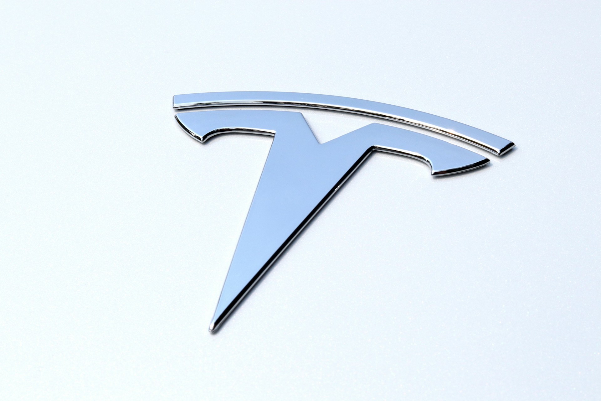 Tesla to Announce Sales Figures Tomorrow: Anticipated 5.4% Drop